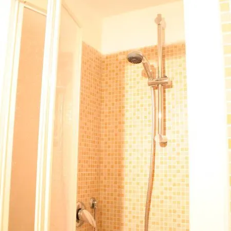 Maggiore Apartment *